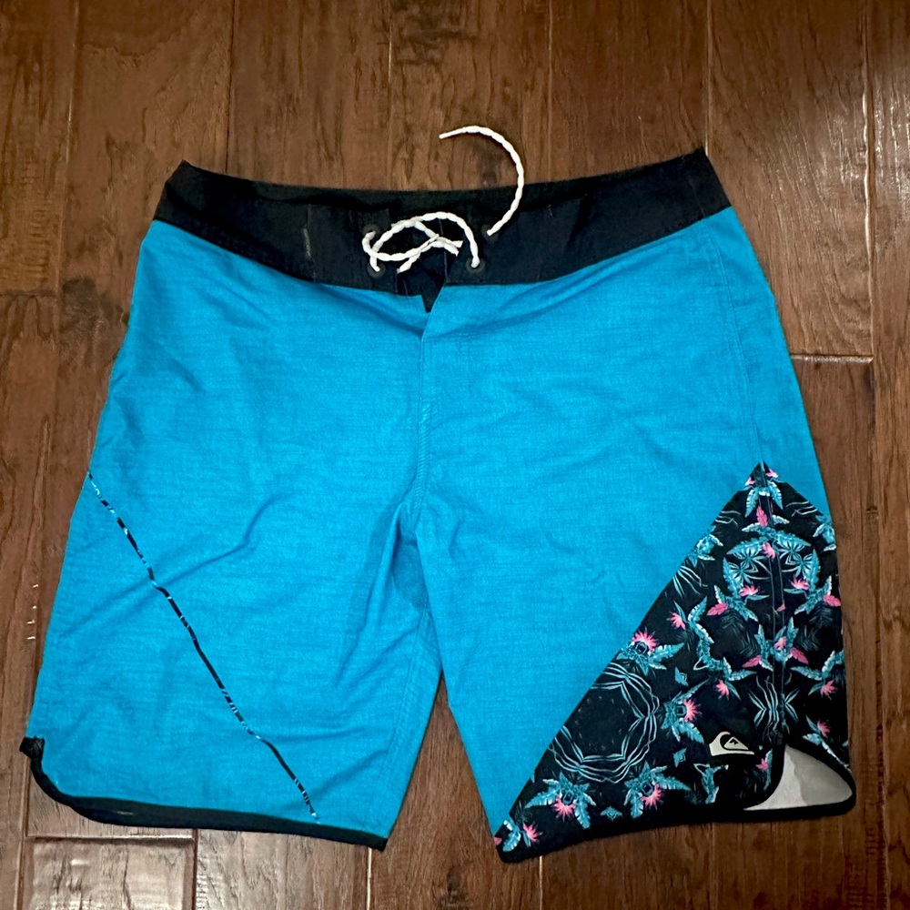 Quiksilver Dry Flight Technology AG47 Swim Trunks